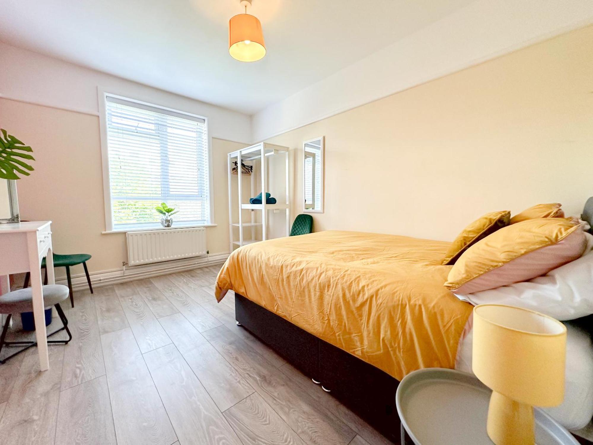 Bournemouth 3 Bedroom - Parking Exterior foto